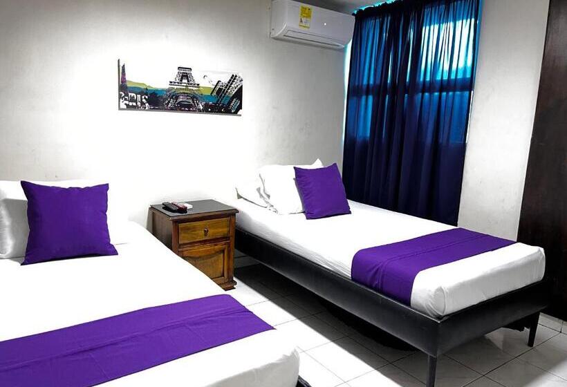 هتل Boston Superior