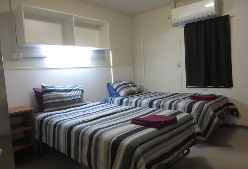 هتل Blackrock Tourist Park