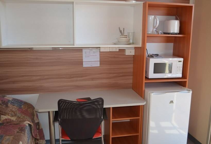 هتل Blackrock Tourist Park