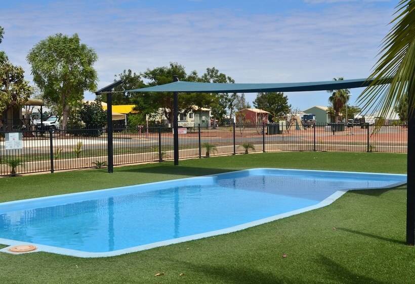 בית מלון כפרי Blackrock Tourist Park