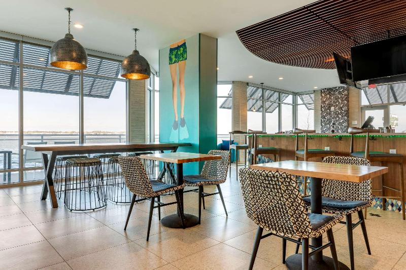 Cambria Hotel Ocean City   Bayfront