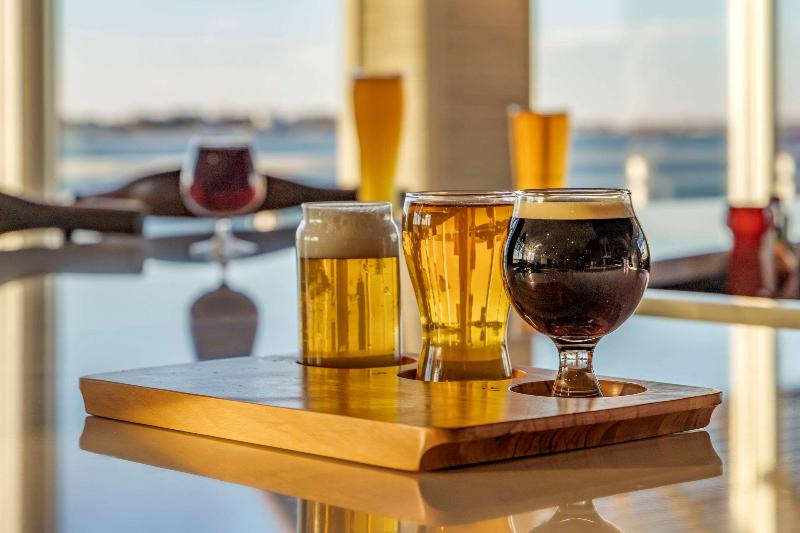 Cambria Hotel Ocean City   Bayfront