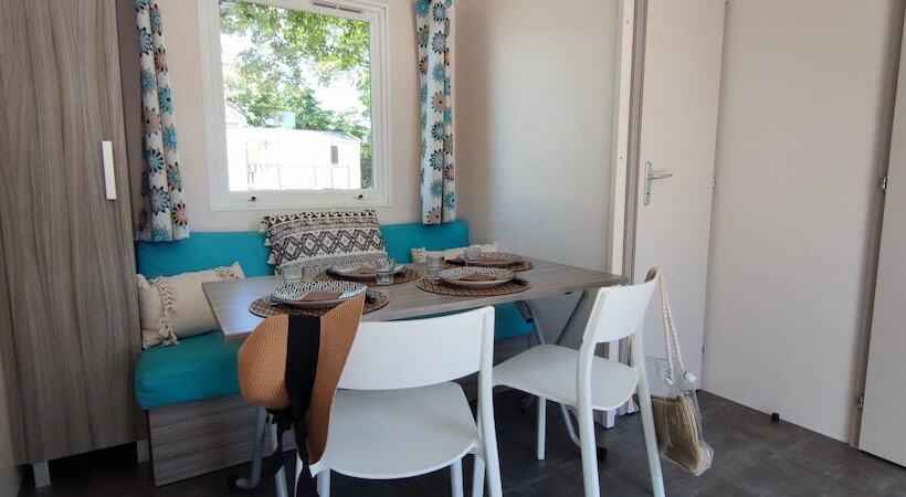 ホテル Camping De Saulieu