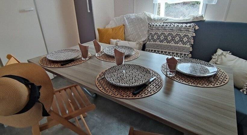 Отель Camping Du Lac De Saintpardoux