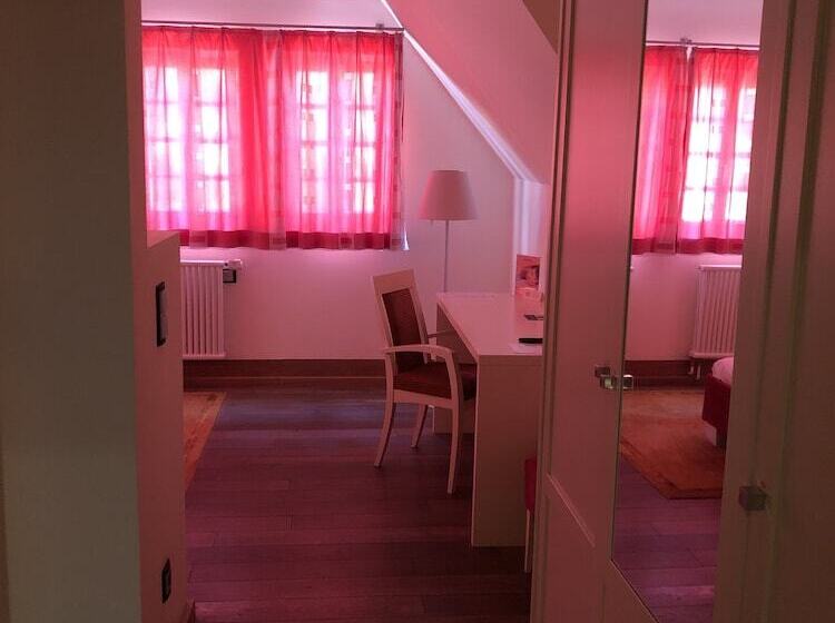 فندق Centrinum Altstadt