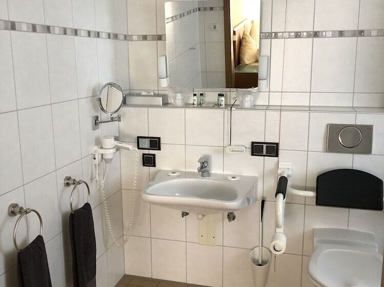 فندق Centrinum Altstadt