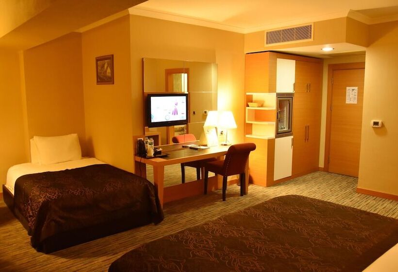 فندق Grand Simay