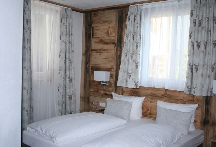 هتل Gästehaus Zur Lilie