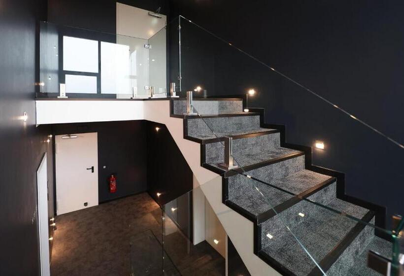 Juststay Solingen Hotel & Apartments