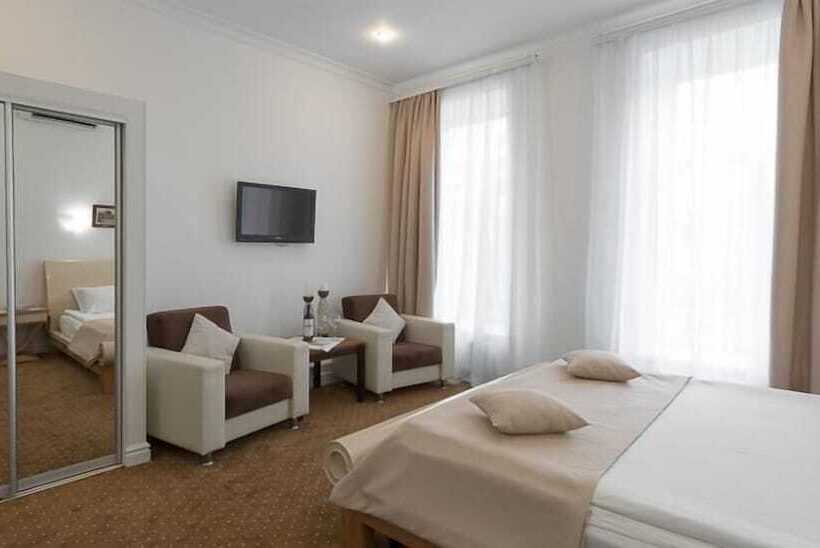 هتل Langeron Park