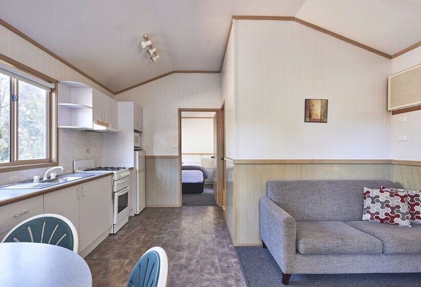 בית מלון כפרי Nrma Bathurst Panorama Holiday Park