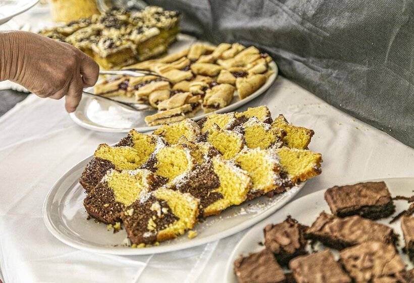 בית מלון כפרי Royal