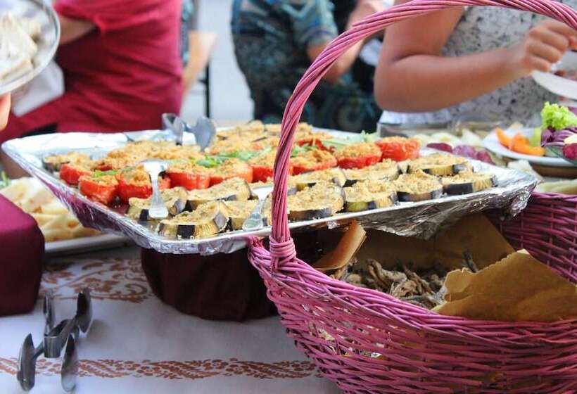 בית מלון כפרי Royal