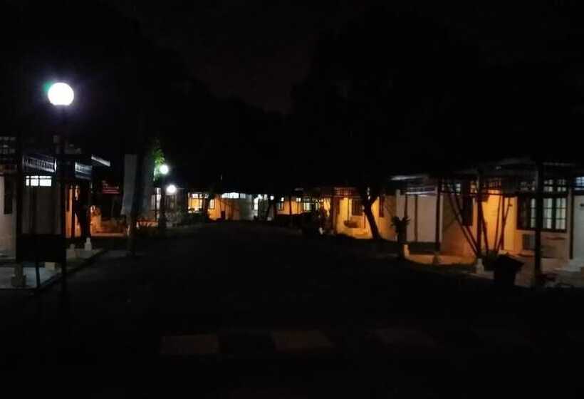 בית מלון כפרי Safira Country Club