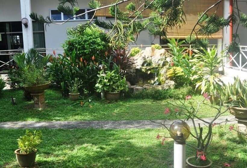 בית מלון כפרי Safira Country Club