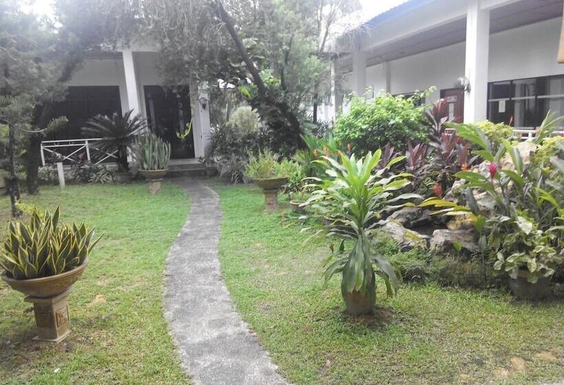 בית מלון כפרי Safira Country Club