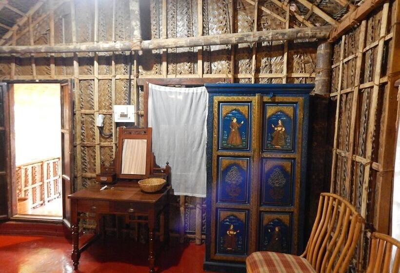 Hotel The Palm Trees Resort