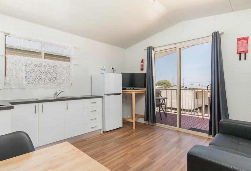 ホテル Twin Waters Caravan Park