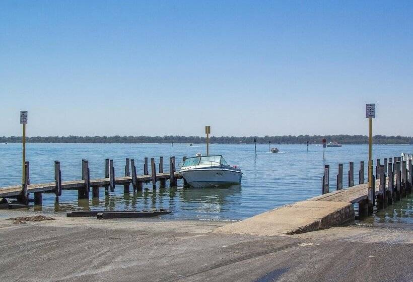 ホテル Twin Waters Caravan Park