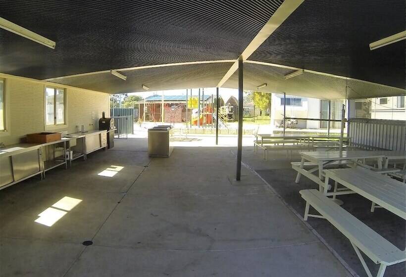 ホテル Twin Waters Caravan Park