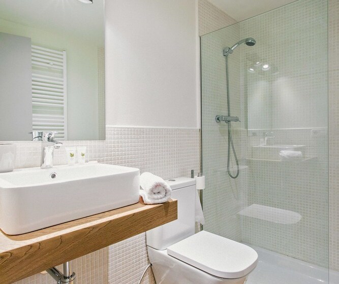 Intrepid Hotel Rural