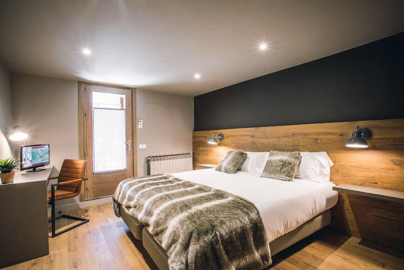 Intrepid Hotel Rural