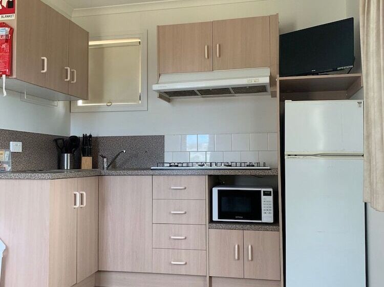 Moana Beach Tourist Park