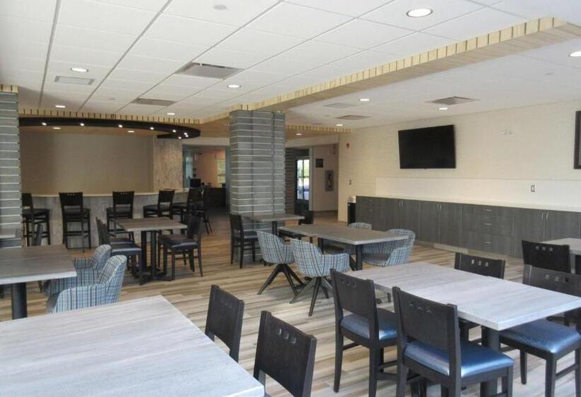 مُتل Best Western Plus Prince George