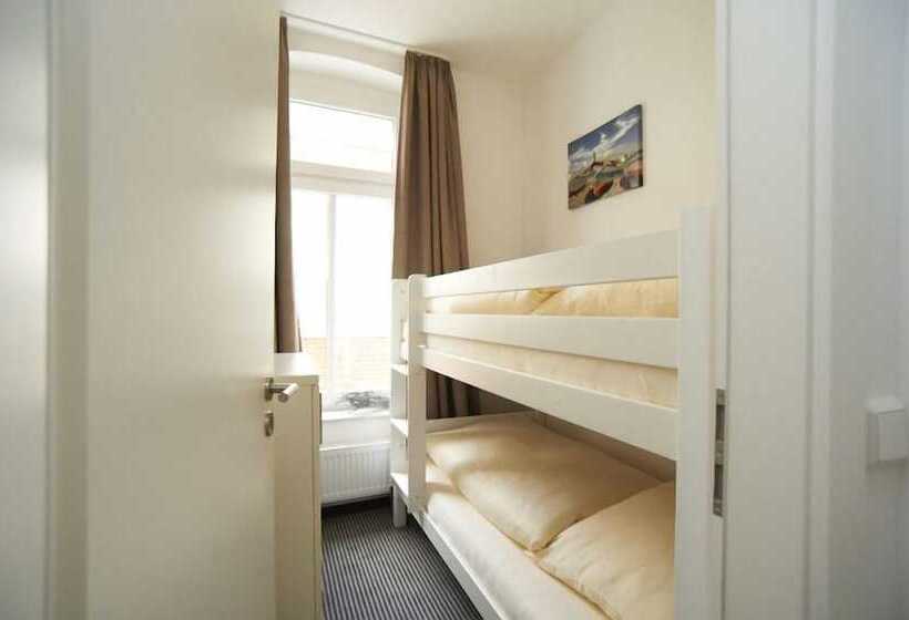 ペンション Haus Eisberg