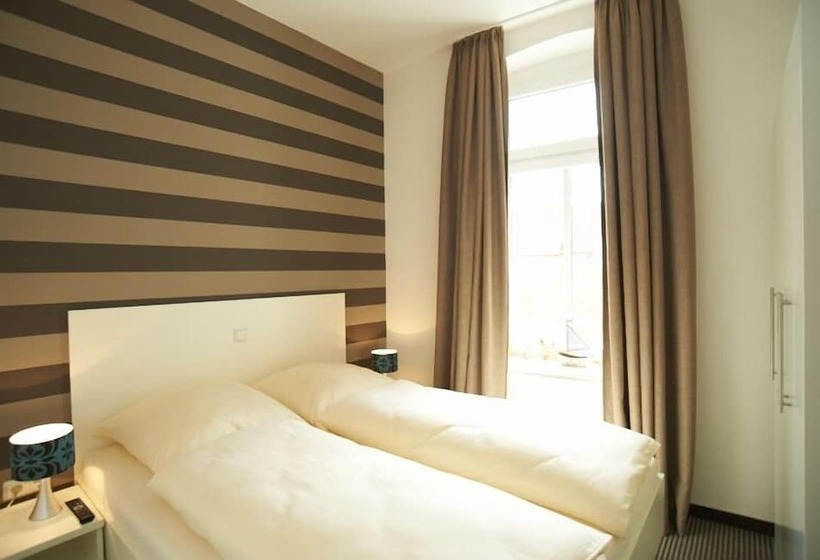 ペンション Haus Eisberg