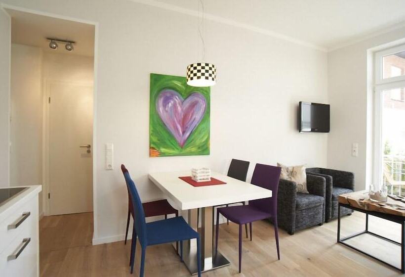 ペンション Haus Eisberg