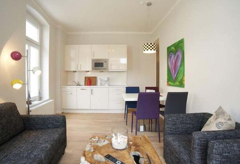 ペンション Haus Eisberg