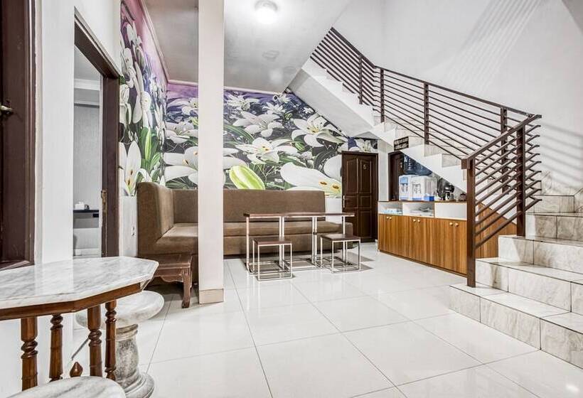 Пансион Reddoorz Near Tomang 2