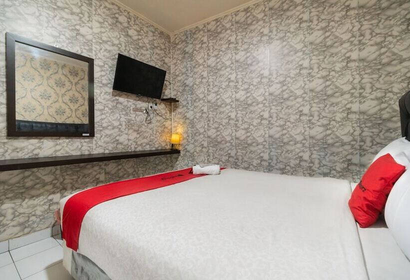 Пансион Reddoorz Near Tomang 2