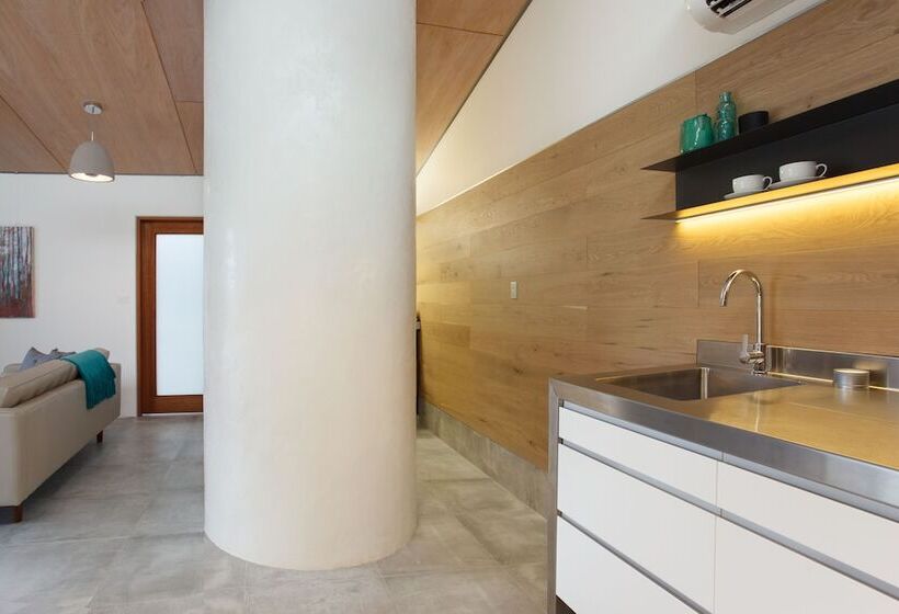 پانسیون Studio 367