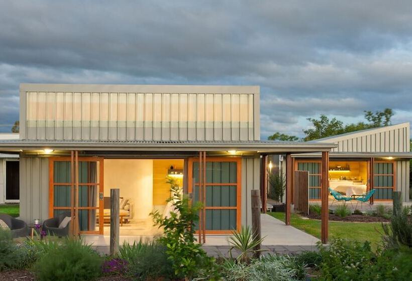 پانسیون Studio 367