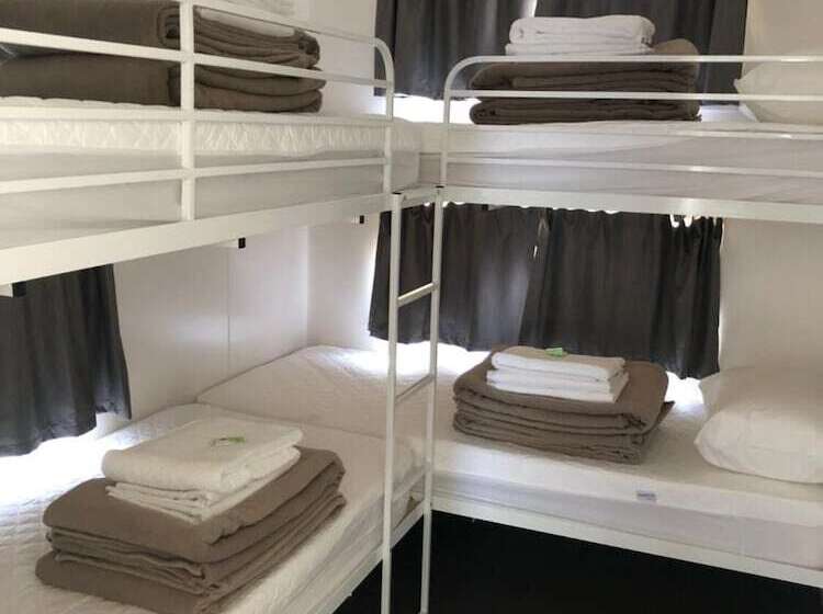 استراحتگاه Geelong Surfcoast Hwy Holiday Park