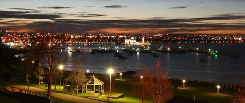 استراحتگاه Geelong Surfcoast Hwy Holiday Park