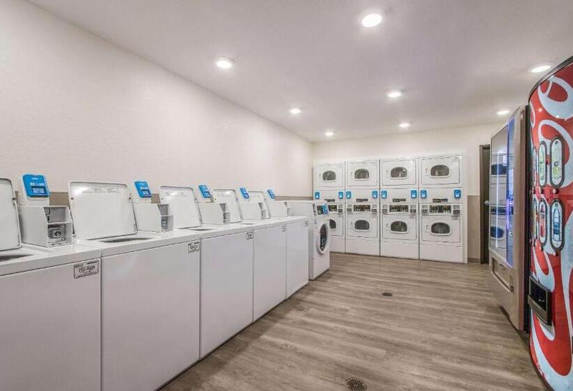 Woodspring Suites Doral Miami Airport