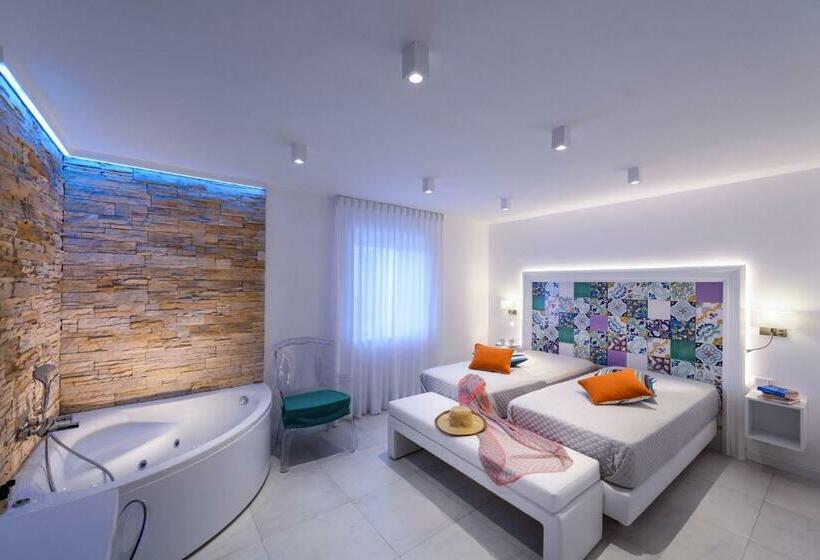 ホテル Amalfi Suite Boutique