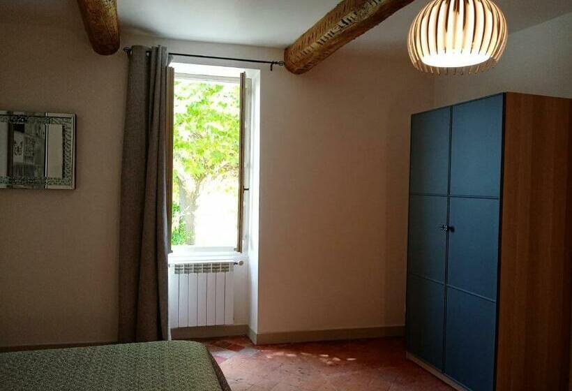 צימר Le Mas Des Flaneraies