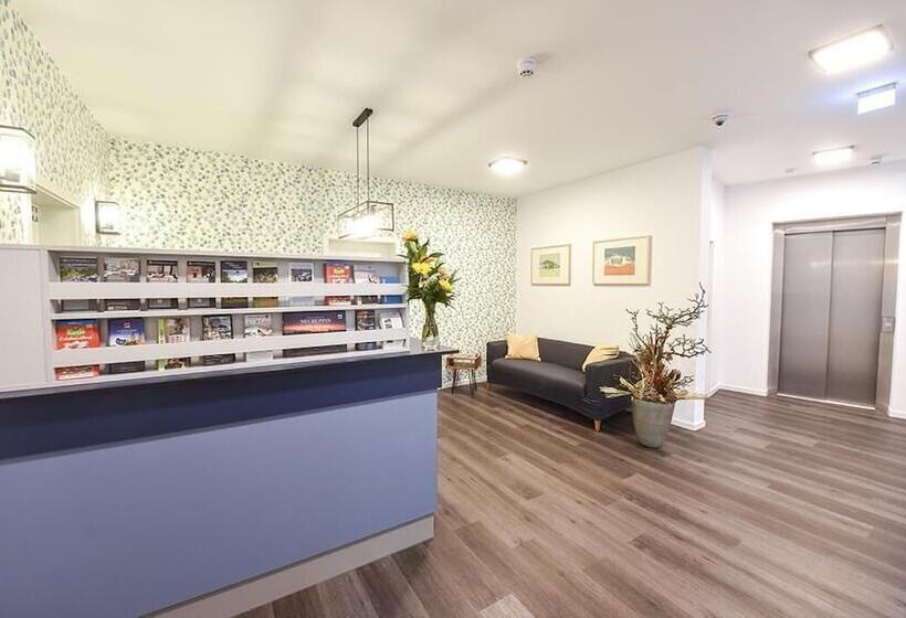 ベッドアンドブレックファースト Prima Inn Hotel & Hof Neuruppin   Digitales & Rezeptionsloses Motel