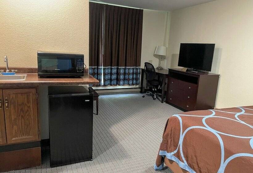 فندق Amerivu Inn & Suites