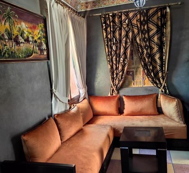 ホテル Equi Palace & Spa Near Aeroport
