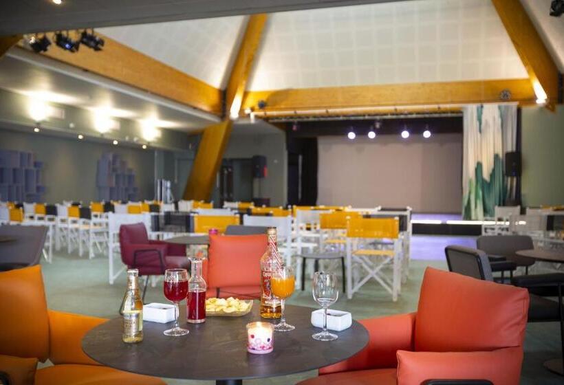 ホテル Hôtel Club Mmv Plagne 2000