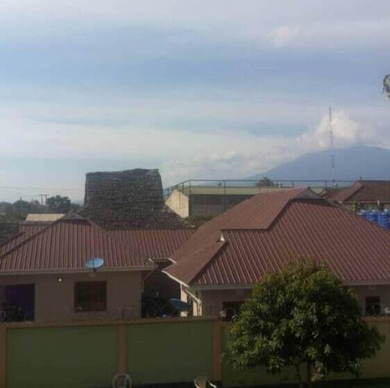 Отель Maresi Luxury