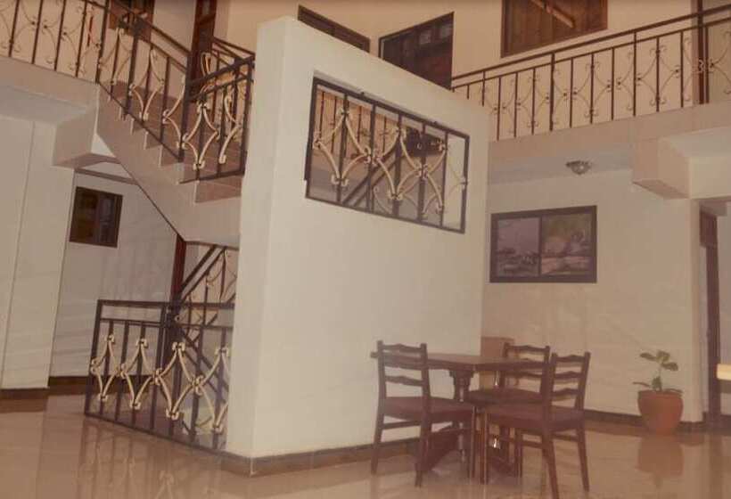 Отель Maresi Luxury