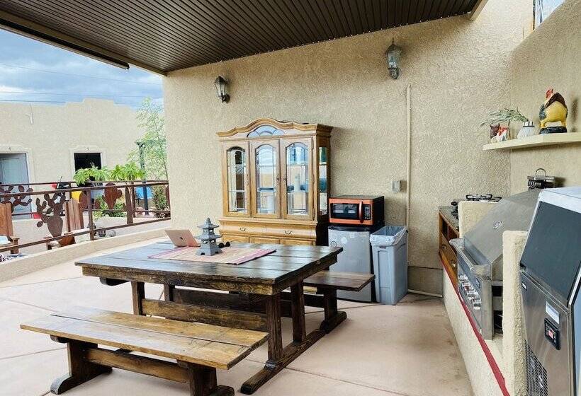 Отель Mi Kasa Hot Springs 420,adults Only, Clothing Optional