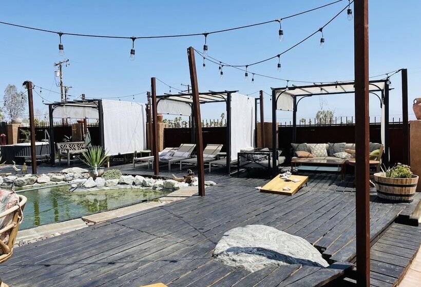 Отель Mi Kasa Hot Springs 420,adults Only, Clothing Optional