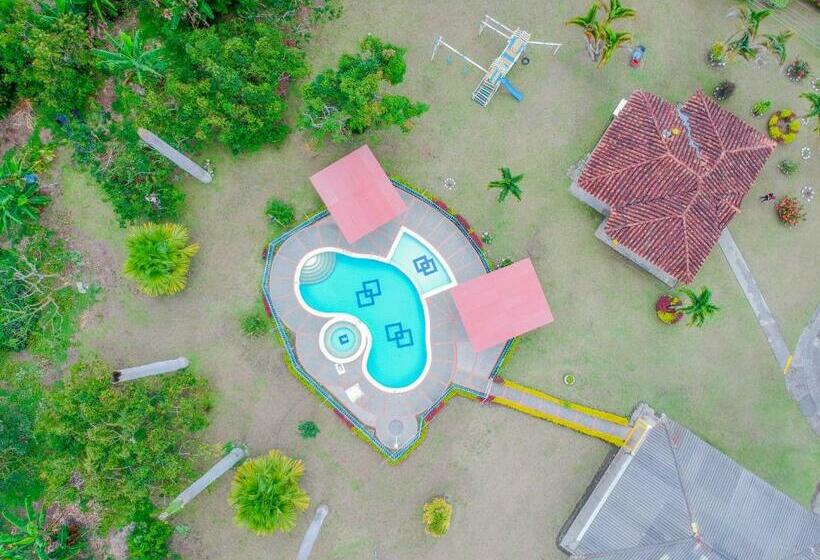 בית מלון כפרי Mundies Finca La Dorada